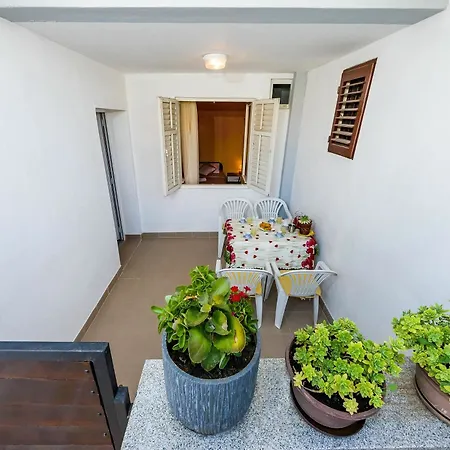 公寓 With One In Zadar, With Enclosed Garden And Wifi - 1 Km From T... 扎达尔
