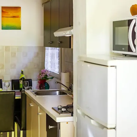 公寓 With One In Zadar, With Enclosed Garden And Wifi - 1 Km From T... 扎达尔